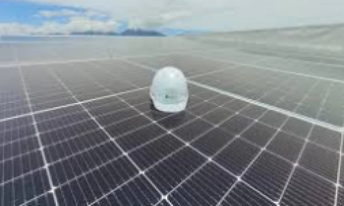 Tấm Pin Năng Lượng Mặt Trời Có Chịu Được Bão Không?